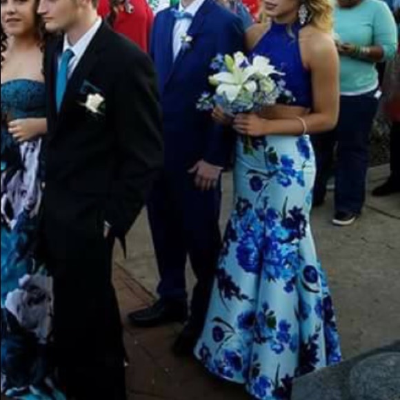 Royal blue prom dress - Picture 4 of 7